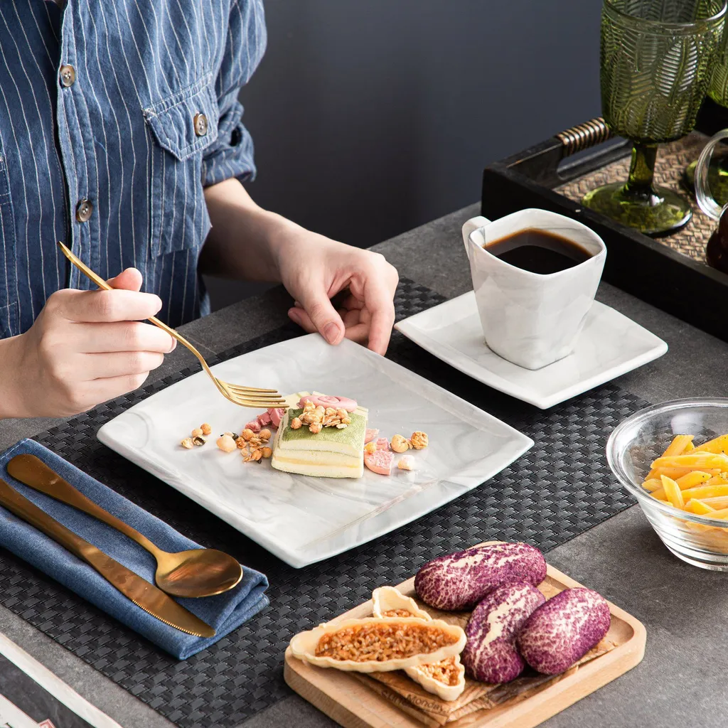 MALACASA, Serie Blance, 36 Tlg. Set Marmor Porzellan Kaffeeservice Geschirrset, Mit 12 Stück Kuchenteller, 12 Stück 180ml Tasse Und 12 Stück Untertasse Für 12 Personen 8 MALACASA, Serie Blance, 36 Tlg. Set Marmor Porzellan Kaffeeservice Geschirrset, Mit 12 Stück Kuchenteller, 12 Stück 180ml Tasse Und 12 Stück Untertasse Für 12 Personen – Bild 6